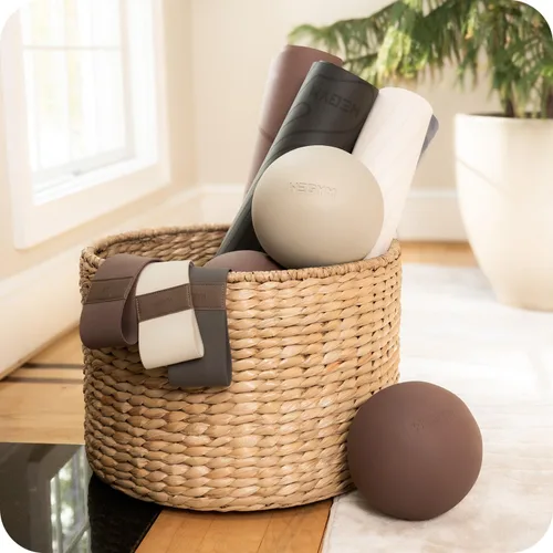 Miniatura 5 de Pelota de Pilates WeGym de 7.87 pulgadas con bomba, bola de ejercicio resistente al deslizamiento, mini bola de yoga para fuerza central, Bosque