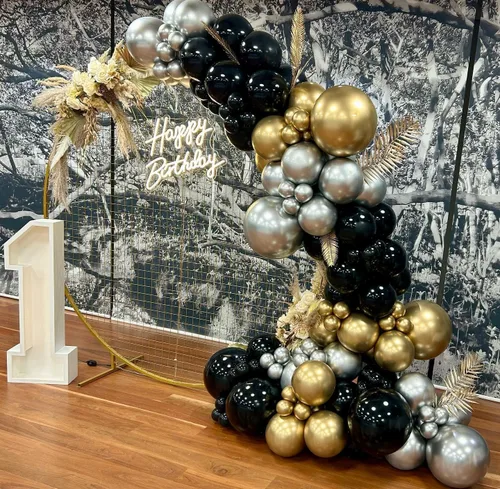 Miniatura 6 de Kit de guirnalda de arco de globos de Año Nuevo, suministros para fiesta de Año Nuevo 2025, globos negros, dorados y plateados, globos de confeti