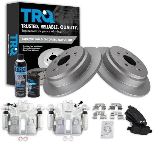 TRQ Kit de pastillas de freno trasero y rotor, pinza de freno, kit químico, pastillas de freno, rotor de freno de cerámica premium recubierto G