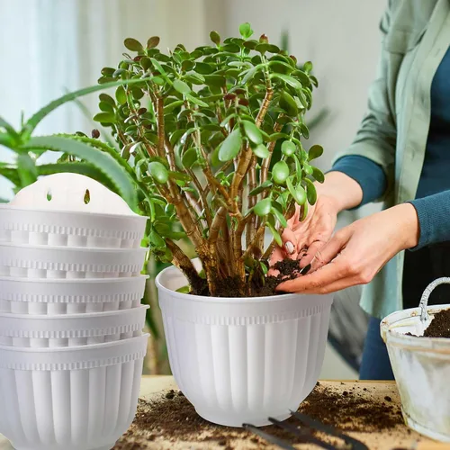Miniatura 6 de Zubebe 16 macetas de resina para colgar en la pared, macetas colgantes blancas con orificio de drenaje, macetas de valla para plantas