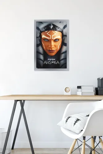Miniatura 6 de Trends International Star Wars: Ahsoka - Póster de pared de una hoja, 22.4 pulgadas de largo x 14.7 pulgadas, versión enmarcada en plata Versión