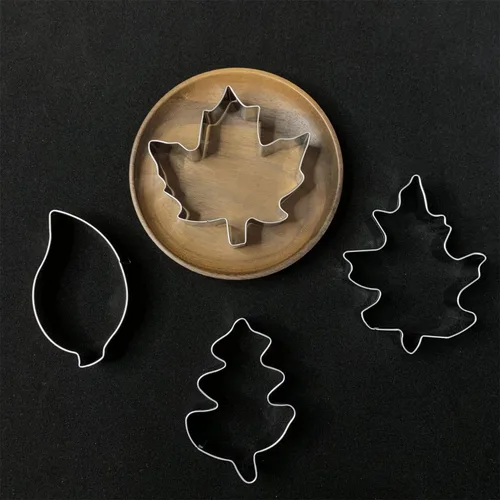 Miniatura 5 de LUBTOSMN Juego de 4 cortadores de galletas de hojas de otoño, con formas de hoja de roble, aptos para lavavajillas, cortadores de galletas
