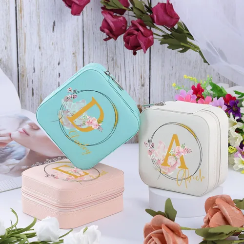 Miniatura 32 de Joyero de regalo para dama de honor, pequeño estuche de viaje personalizado de piel sintética portátil, cajas de propuestas de dama de honor, mini