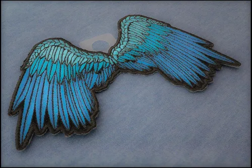Miniatura 5 de Parche azul con alas de ángel pequeñas y hermosas - 5 x 3 pulgadas. Parche bordado para planchar (P3200)