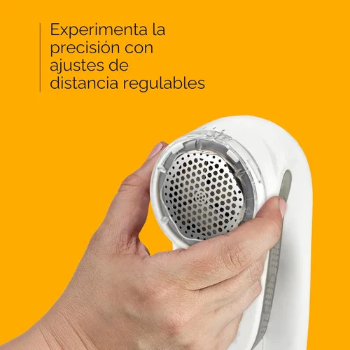 Miniatura 3 de Dispositivo Conair para limpiar bolitas de la tela, con batería, color blanco
