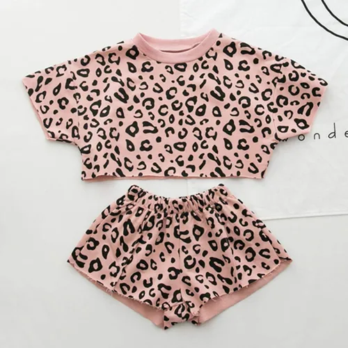 Miniatura 4 de Conjunto de ropa de verano con estampado de leopardo y camiseta y pantalones cortos, 2 piezas