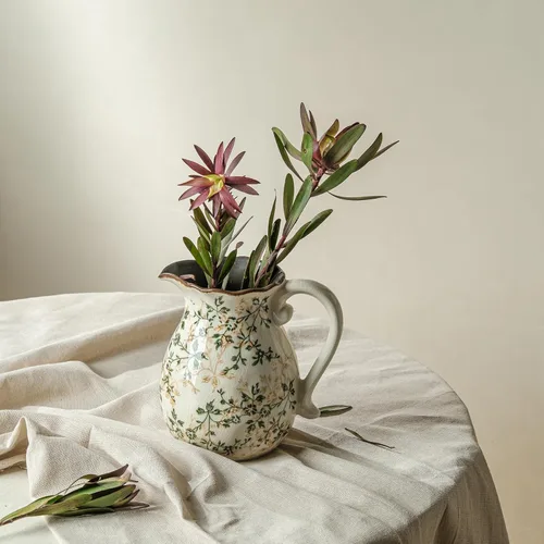 Miniatura 4 de Jarrón de cerámica verde y blanco con asa, florero rústico para decoración de hogar estilo “chinoiserie”, “grandmillenial” y toscano, jarrón