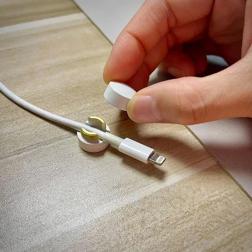 Miniatura 6 de BRIGHTTIA Clips para cables, gestión de cables de latón de alta calidad para el hogar, la oficina y el automóvil, organizador multiusos para cables