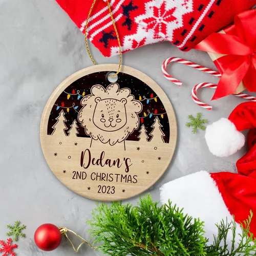 Miniatura 4 de Adorno de cerámica personalizado para la segunda Navidad de león para bebé, regalo de 2º adorno de árbol de Navidad de león para bebé, recuerdo