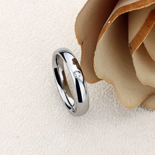 Miniatura 2 de Prime Pristine Anillo de boda personalizado de titanio de ajuste cómodo de 0.157in con circonita cúbica única