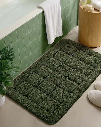 Color&Geometry Alfombra de baño verde de 17 x 30 pulgadas, alfombra de baño de microfibra absorbente y esponjosa a cuadros, alfombra de ducha