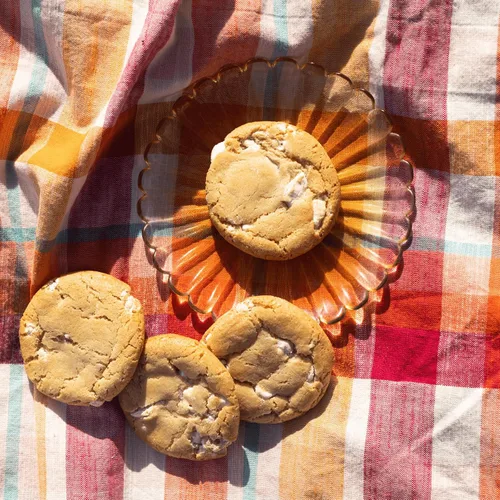 Miniatura 6 de The Cravory: Galletas de crema de caramelo salado, 12 galletas, 2.0 onzas cada una, envueltas individualmente, gourmet, horneadas frescas, postres