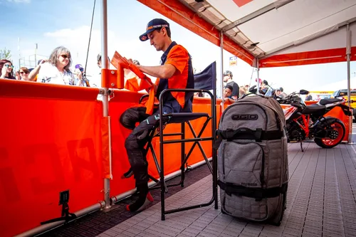 Miniatura 6 de OGIO RIG 9800 Bolsa de engranajes con ruedas Coyote