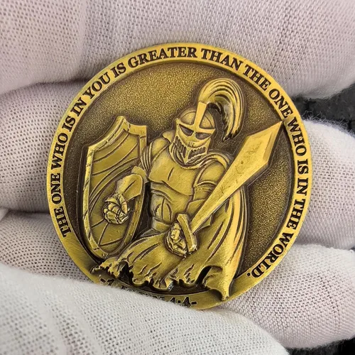 Miniatura 2 de Christian Warrior Challenge Coin Zinc Alloy Bible Verses Medallón Bolsillo Hug Token