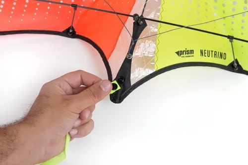 Miniatura 4 de Prism Kite Technology Neutrino - A Fast and Responsive Kite to Test Your Reflexes Naranja