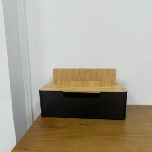 Miniatura 7 de Caja de organización de cables con tapa de madera, organizador multidispositivo para teléfonos/tabletas/relojes inteligentes, organizador de cables