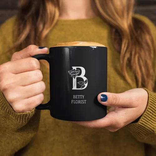 Miniatura 5 de Taza de café con inicial floral con nombre, taza personalizada para mujeres para hombres, regalos monogramados, letras de café personalizadas