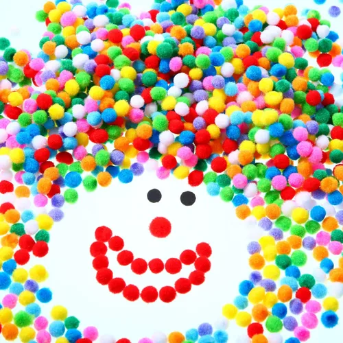 Miniatura 5 de Shappy 2000 pompones de 0.3 in para hacer manualidades, mini bolas pequeñas de Navidad de colores surtidos, pompones elásticos para suministros