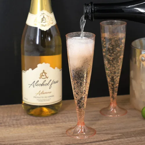 Miniatura 3 de Homy Feel Paquete de 30 copas de vino de plástico oro rosa con purpurina, copas de champán de 5 onzas desechables para fiestas, copas de champán