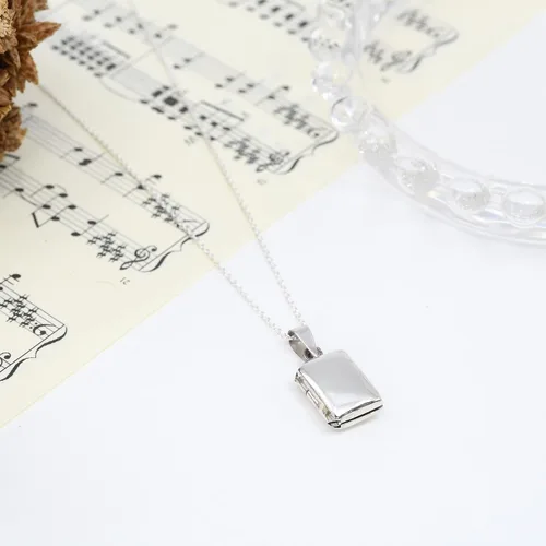 Miniatura 3 de AeraVida Colgante rectangular simple y elegante para recuerdos preciosos y medallones grabables, collar de cadena de plata de ley 925