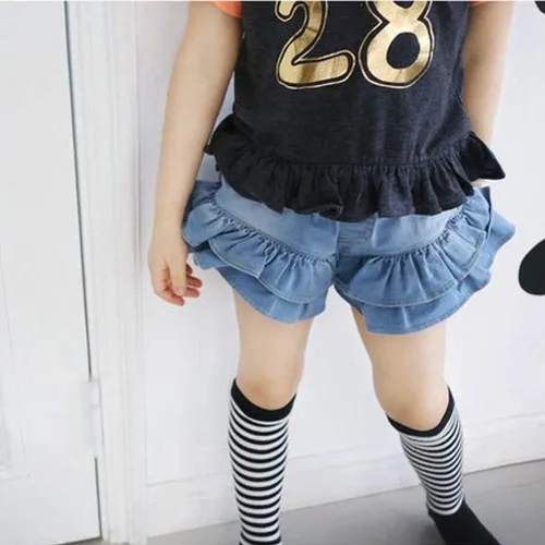 Miniatura 6 de TIBE PINCESS Pantalones cortos de mezclilla para niñas de 2 capas con volantes de encaje para niños, falda de entrenamiento de bebé, pantalones