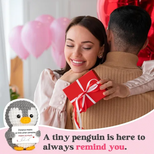 Miniatura 2 de Regalos para relaciones a larga distancia para novio, novia, amistad, regalos de Thinking of You para mejor amiga, pareja, pingüino de ganchillo