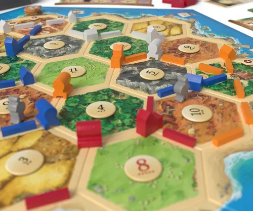 Miniatura 5 de Juego de mesa CATAN Traders & Barbarians Expansión (6ª edición) Explora nuevas aventuras, juego de estrategia para niños y adultos, a partir de 12