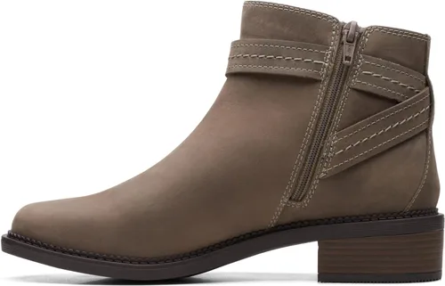 Miniatura 5 de Clarks Women's Maye Strap Ankle Boot