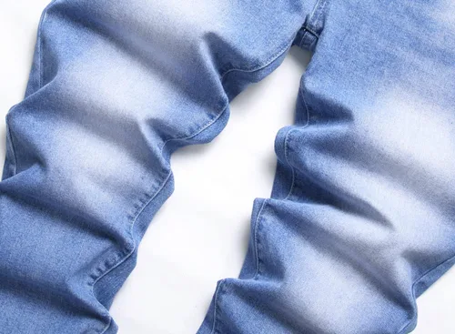 Miniatura 4 de Pantalón de jean elastizado, ajustado, moderno, para hombre.