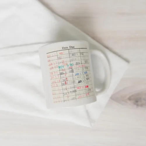 Miniatura 6 de Joyful Moose Taza de café con tarjeta de fecha de vencimiento de la biblioteca, regalo para lectores, bibliotecarios