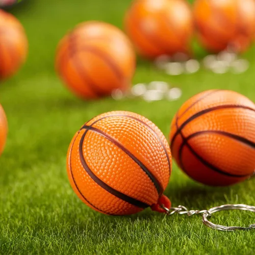 Miniatura 3 de Blulu Paquete de 20 llaveros de baloncesto a granel, regalos de fiesta de baloncesto naranja, regalos deportivos para bolsas de regalos