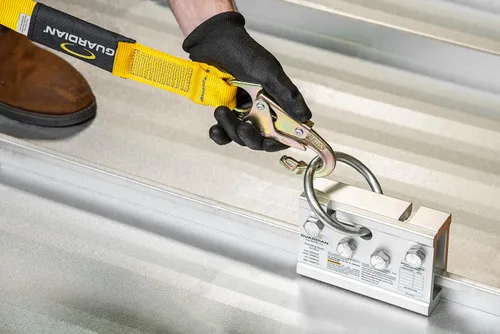 Miniatura 6 de Guardian Fall Protection Abrazadera de techo con costura de pie 10600