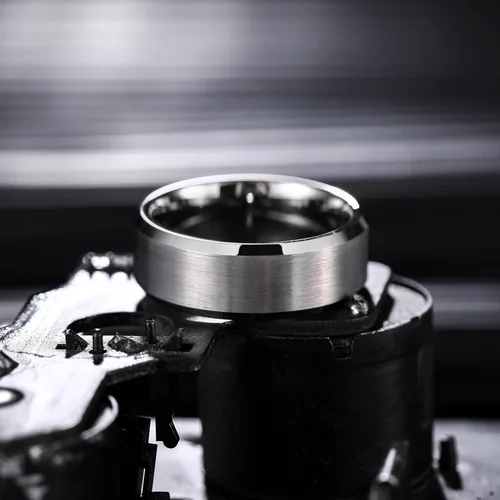 Miniatura 160 de King Will Anillo de boda de tungsteno para hombre, disponible en 15/64 a 25/64 de pulgada (6 a 10 mm), negro/plata, acabado mate, borde pulido