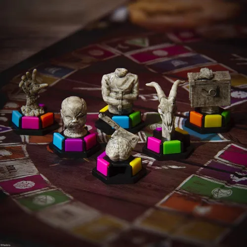 Miniatura 9 de Trivial Pursuit Horror Ultimate Edition Juego de trivia con 1800 preguntas de películas y libros clásicos Juego de mesa coleccionable