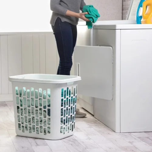 Miniatura 4 de Sterilite Cesta de lavandería fácil de transportar, agujeros de ventilación y asas para llevar la ropa entre la lavandería y el dormitorio