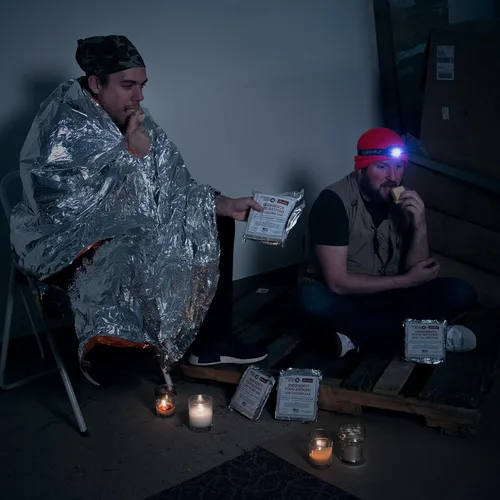 Miniatura 5 de Grizzly Gear Raciones alimentarias de emergencia, barra de pastel de vainilla de 3600 calorías (paquete de 5) – 15 días, suministro de valor de 360