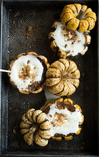 Miniatura 7 de TomorrowSeeds - Semillas de calabaza dulce de bola de masa hervida - Más de 30 unidades - para plantar carnaval bellota delicata calabaza
