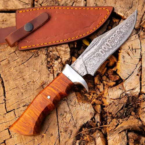 Miniatura 3 de Cuchillo de caza de Damasco hecho a mano con funda de piel Ideal para despellejado, camping, senderismo, actividades al aire libre Cuchillo