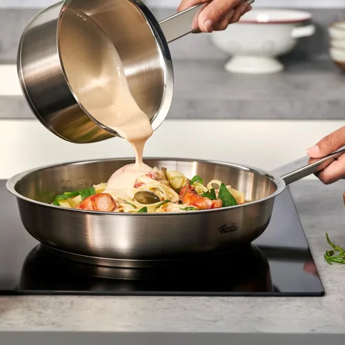 Miniatura 8 de Fissler Original-Profi Collection - Sartén de acero inoxidable de 11 pulgadas, fabricada en Alemania, superficie de sellado Novogrill®, lista