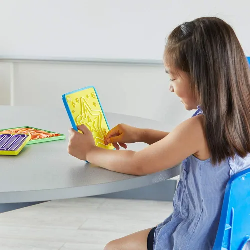 Miniatura 8 de hand2mind Tableros de laberinto consciente, juguetes sensoriales táctiles para niños pequeños, artículos para aliviar la ansiedad, suministros