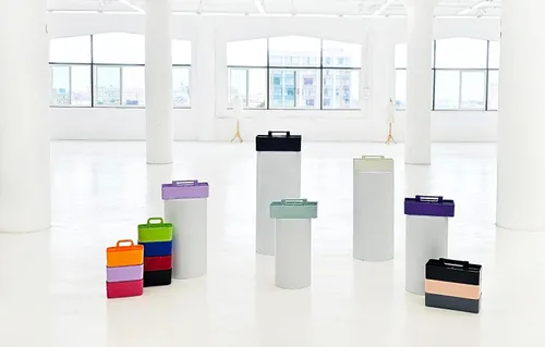 Miniatura 8 de Nuevo Organizador de Maquillaje Portátil de Plástico Caddy Tote Cesta Dividida con Asa, para Almacenamiento de Baño - Contiene Brochas de Maquillaje
