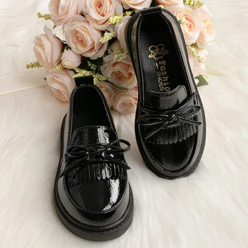 Miniatura 24 de KIDSUN Zapatos de vestir para niño y niña, cómodos zapatos Oxford con cordones para uniforme escolar, mocasines planos (bebé/niño pequeño) E-negro