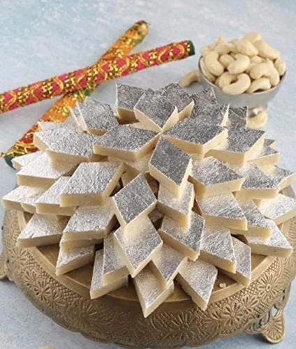 Miniatura 5 de Gold leaf company Hoja de hoja de plata, 99.9% hoja de plata pura Varakh Láminas 50 piezas 5 x 3 pulgadas para dulces Deco, hornear pasteles