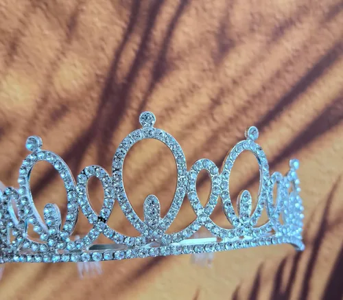 Miniatura 6 de Mayin Tiara y banda de feliz cumpleaños para mujer, mamá, hermana, nana, tía, amiga, sorpresa, suministros de fiesta Corona 55