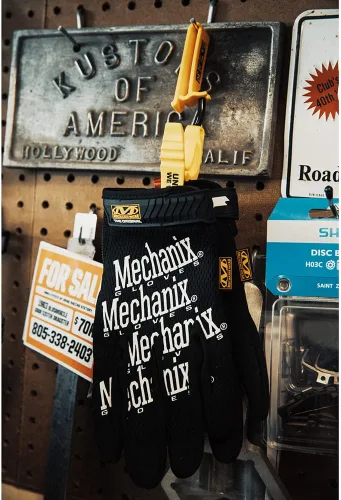 Miniatura 4 de Mechanix Wear Clip para guantes - Clip no conductor para un cómodo acceso a los guantes - Soporta fijación de cinturón - Para construcción - Amarillo