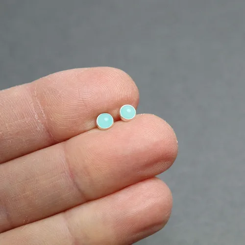 Miniatura 29 de Aretes de tuerca con piedras preciosas para mujeres y niñas, bisel redondo de 0.157 in de plata esterlina 925