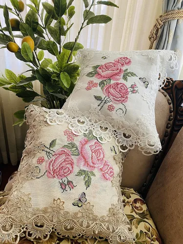 AMT - Funda de cojín decorativa de encaje vintage con hermoso diseño de punto de cruz, bordado floral, 16 x 16 pulgadas, blanco/beige (beige)