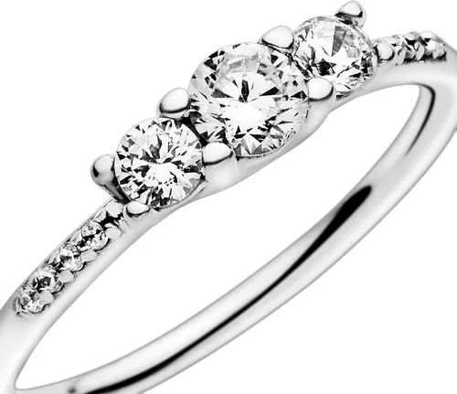Miniatura 4 de PANDORA Anillo de circonita cúbica transparente de tres piedras en plata de ley