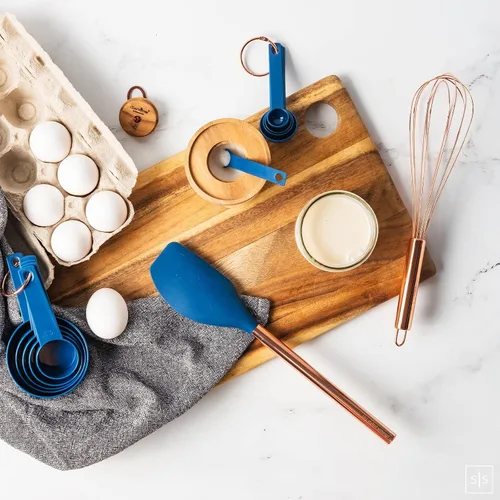 Miniatura 6 de Juego de utensilios de cocina de silicona de cobre y azul, juego de 17 piezas con soporte para utensilios de cobre y tazas medidoras y cucharas