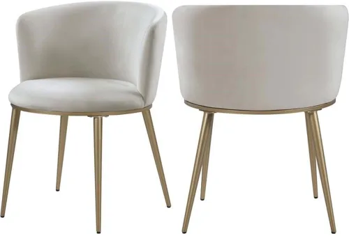 Meridian Furniture Skylar Collection Modern | Silla de comedor tapizada contemporánea con respaldo redondeado y patas de hierro resistentes, juego